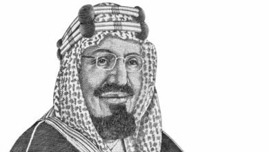 من صفات الملك عبد العزيز آل سعود التسرع التدين الحكمة