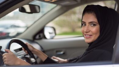 متى سمحت السعودية للنساء بقيادة السيارات