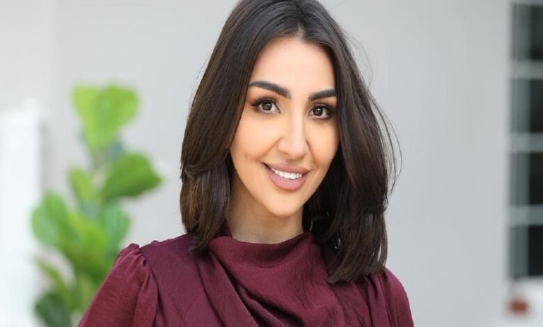 كم عمر هبه زوجة عايض