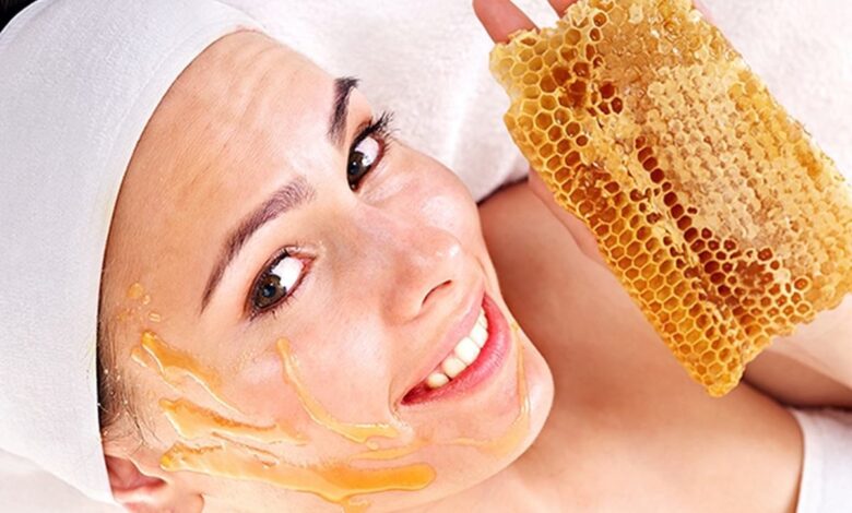 فوائد العسل للبشرة الدهنية