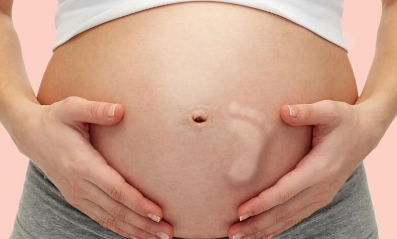 كيف تكون حركة الجنين في الشهر الثامن