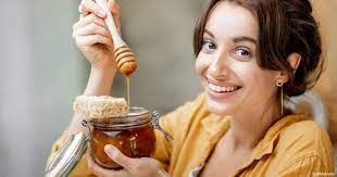 أبرز 5 من فوائد العسل للشعر الخفيف والجاف وطريقة استخدامهt